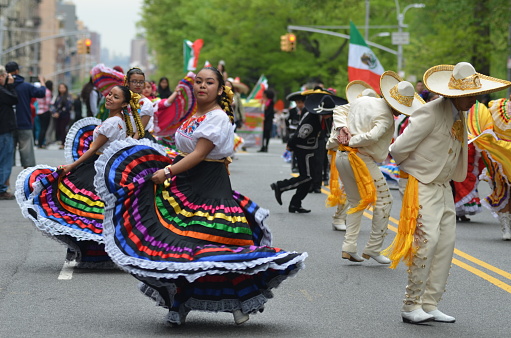 Cinco de Mayo Parade Dancing
